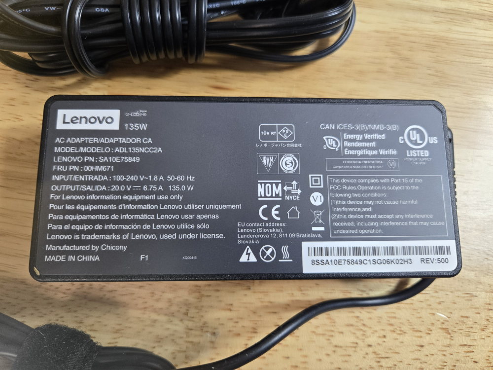 Lenovo Power Adapter 135W - photo 5