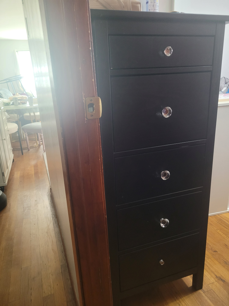 Black 6-Drawer Dresser
