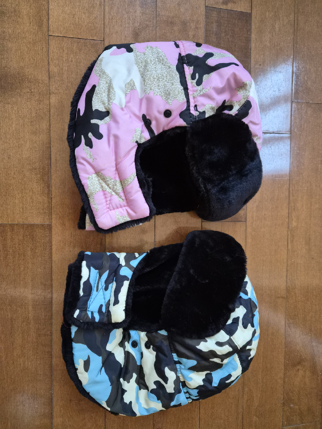 2 Camouflage Trapper Hat Set