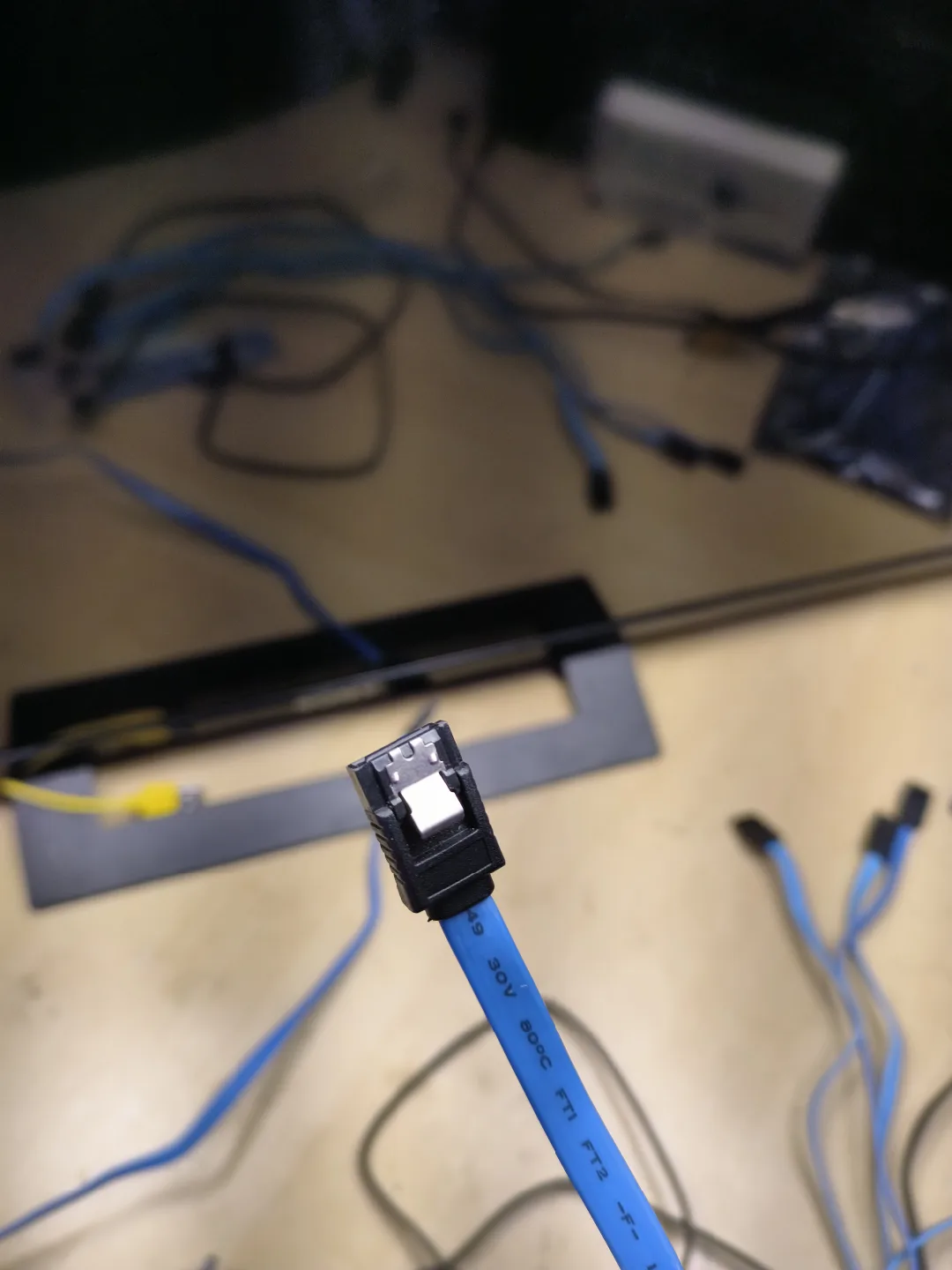 SATA Cables - Blue and Black image indicator(3)