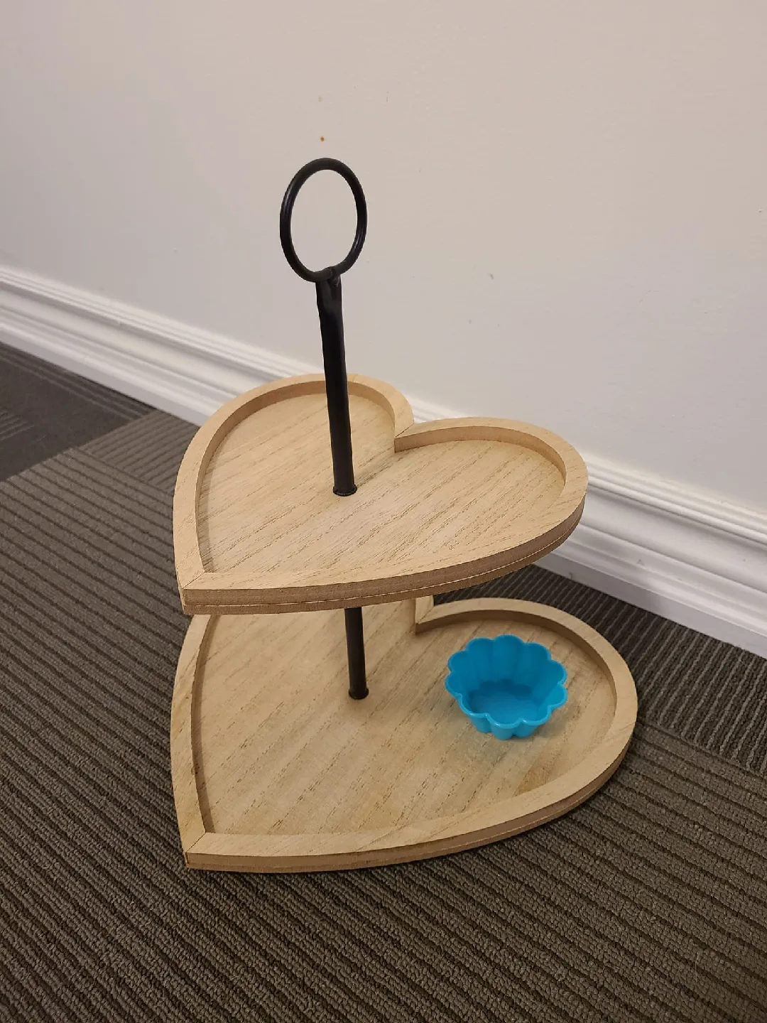 Heart-Shaped Two-Tiered Tray image indicator(5)