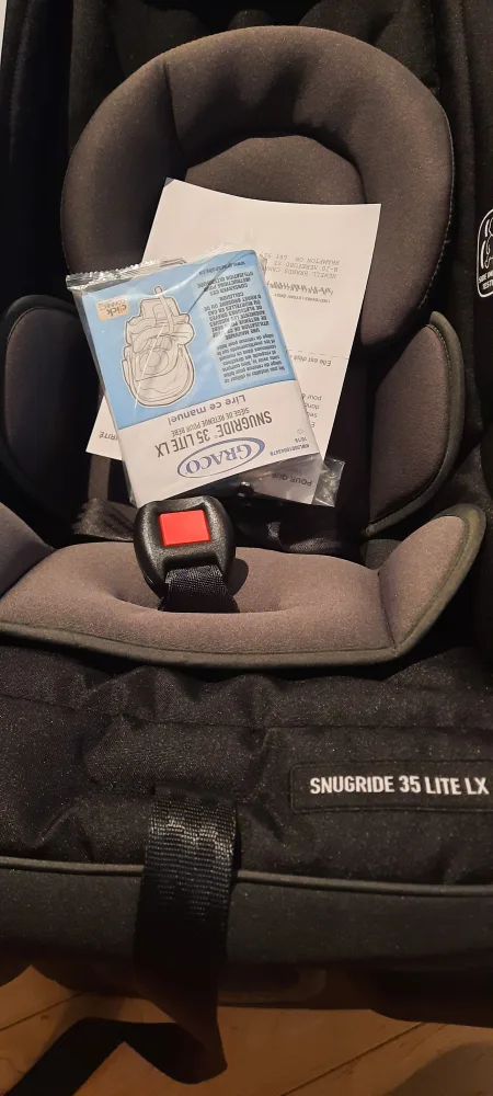 Brand New Graco SnugRide 35 Lite LX Infant Car Seat image indicator(5)