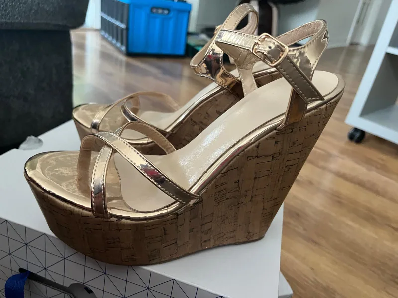 Gold Wedge Sandals - Size 7.5 image indicator(2)