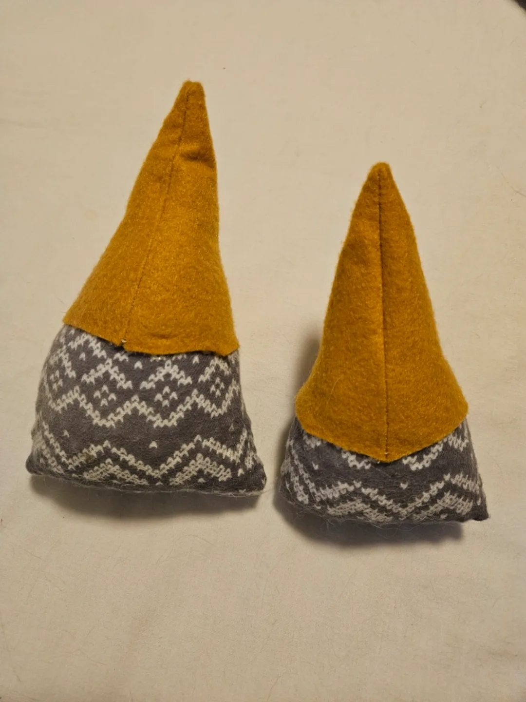 Weighted Gnome Ornaments - Set of 2 image indicator(2)