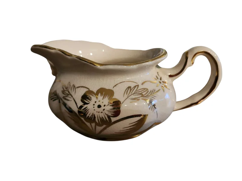 Vintage Cream & Gold Tea Set image indicator(5)