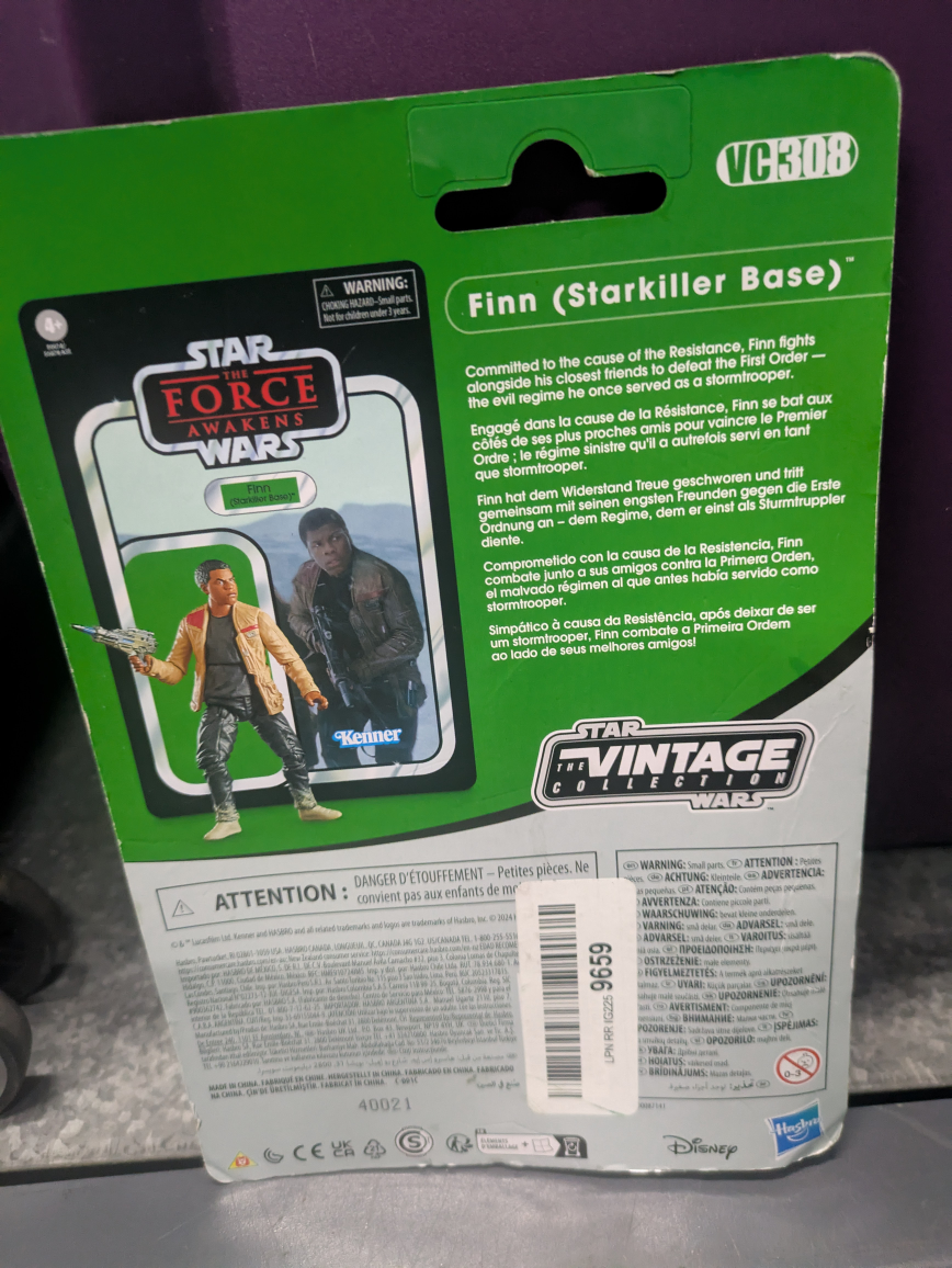Star Wars The Force Awakens Finn (Starkiller Base) Figure - photo 2