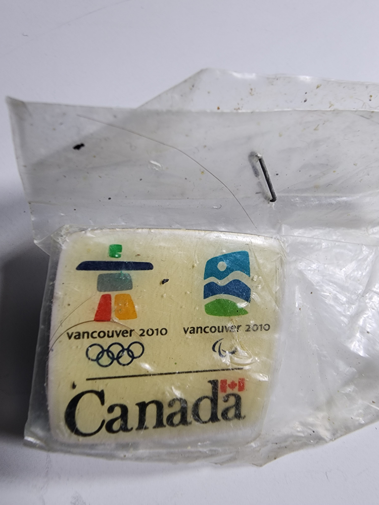 Vancouver 2010 Olympics Canada Pin
