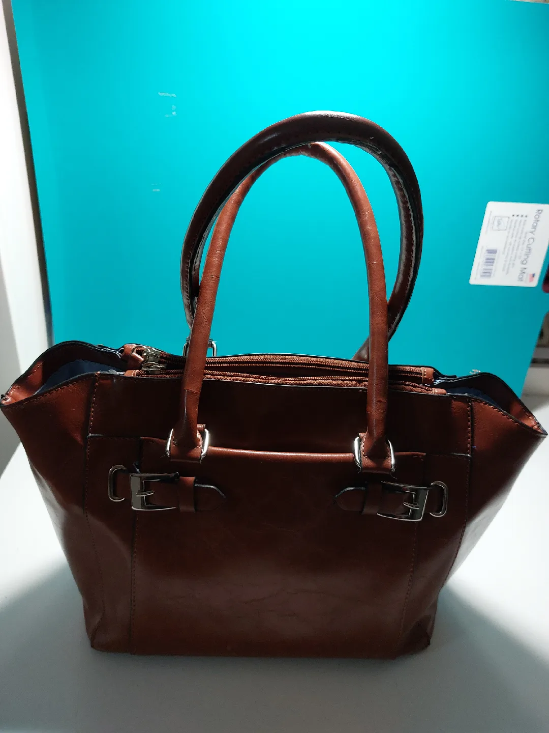 Brown handbag image indicator(2)