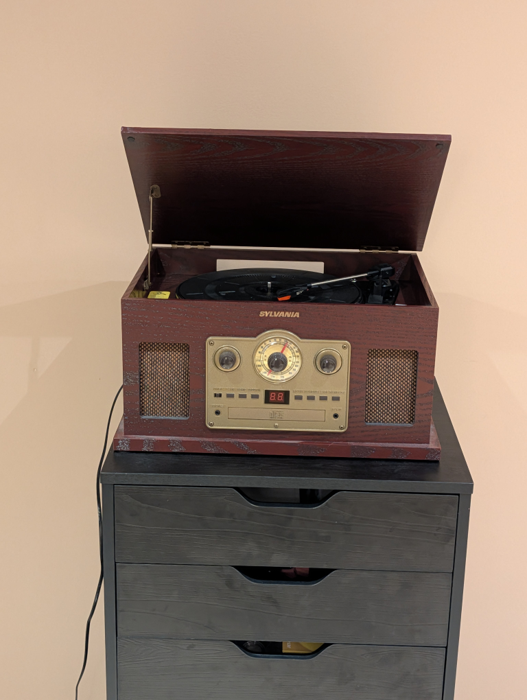Sylvania Turntable Record Player