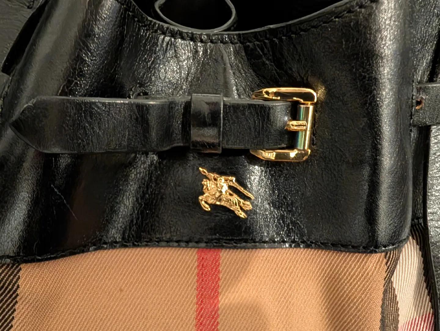 Burberry London Black Leather & Check Tote Bag image indicator(6)