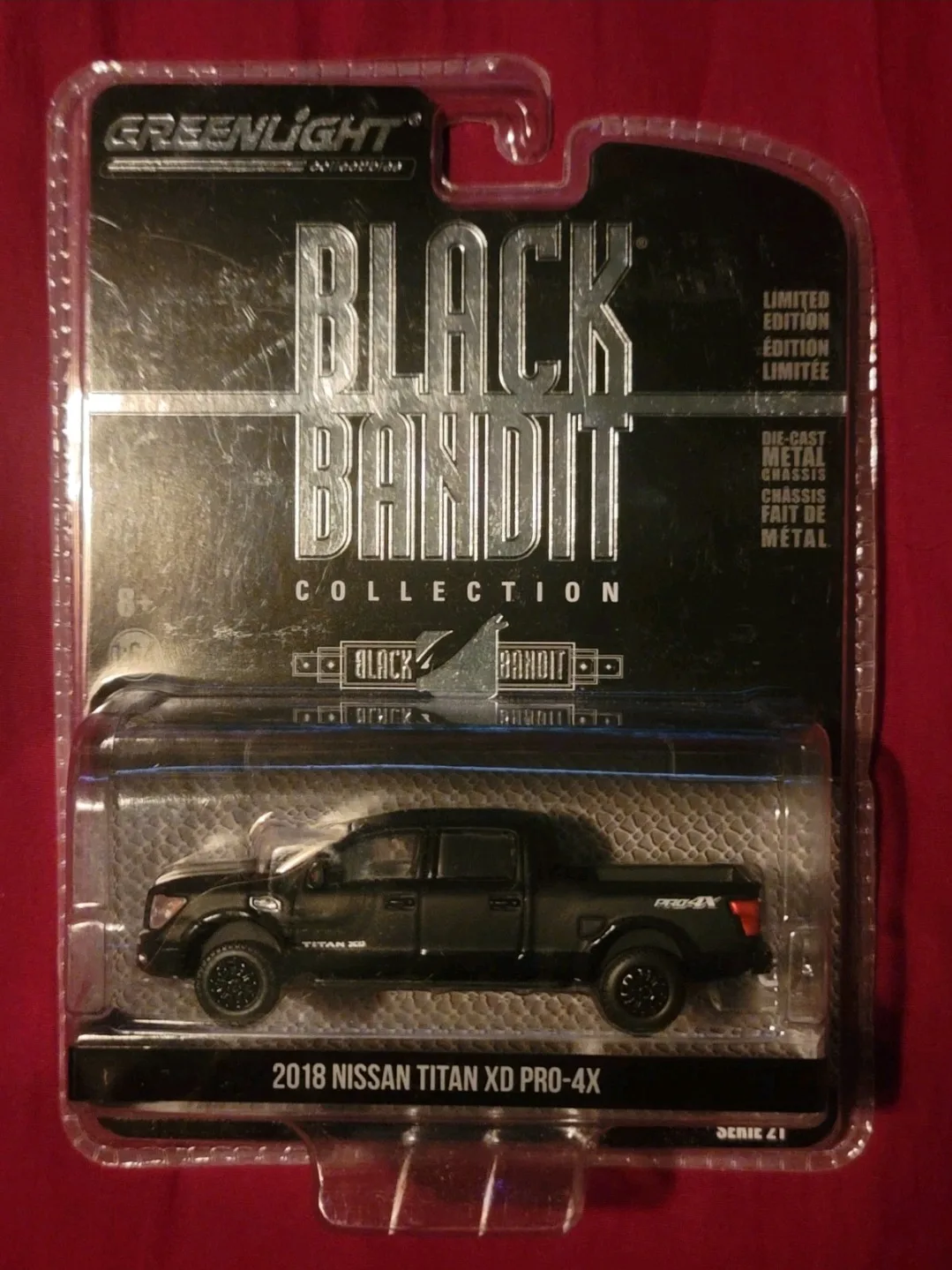 Greenlight Black Bandit 2018 Nissan Titan XD PRO-4X thumbnail