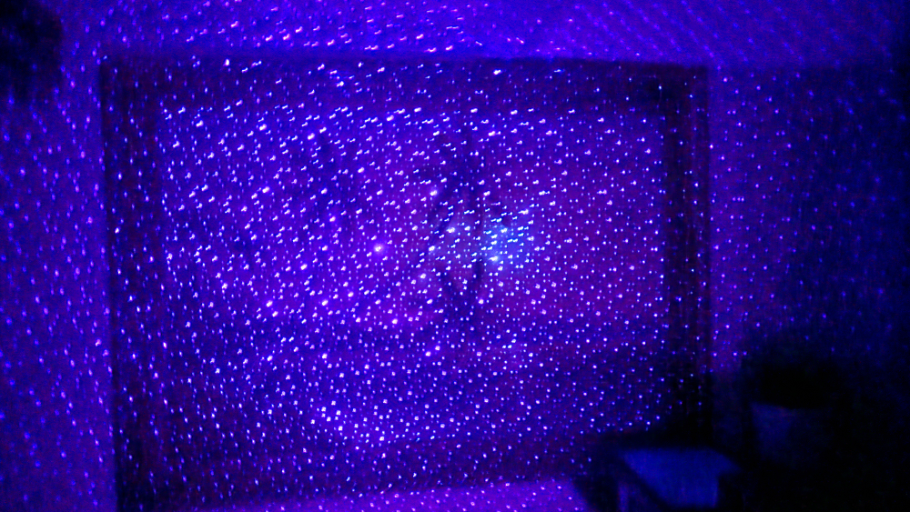 Star night projector for car or bedroom - photo 2