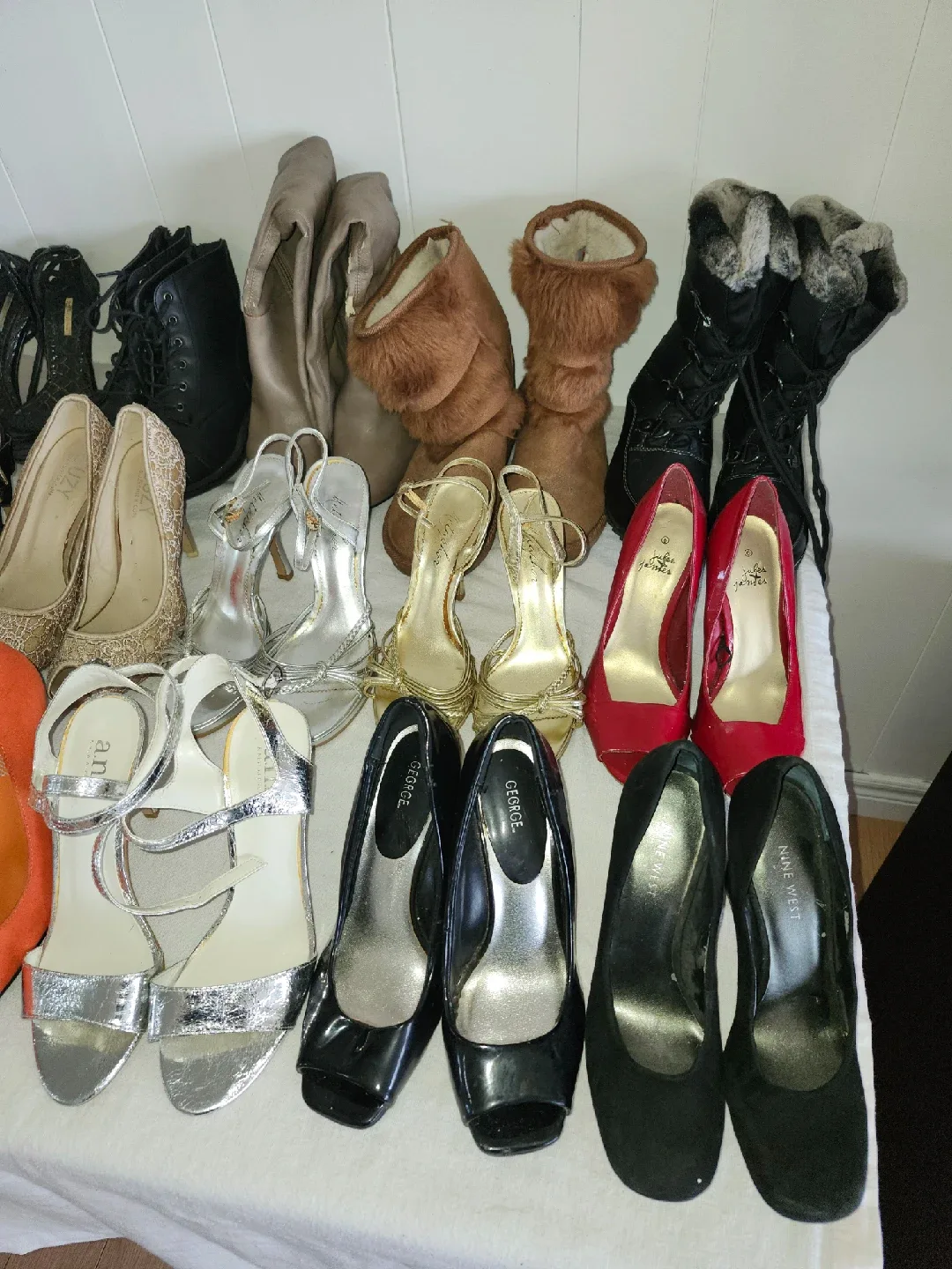 Assorted Women's Shoes Collection image indicator(2)