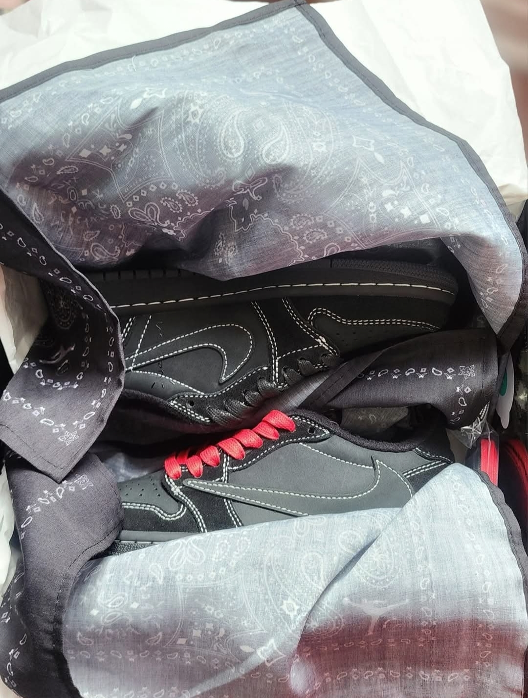 Nike x Travis Scott Air Jordan 1 Low Phantom - photo 4