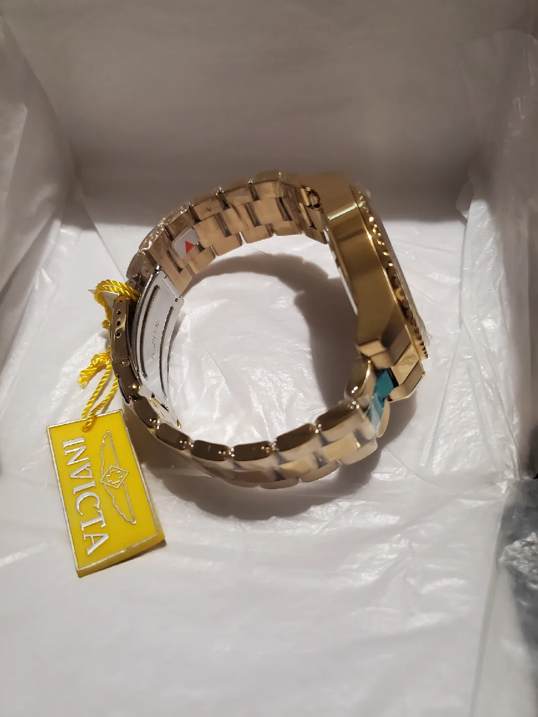 Invicta Disney Limited Edition Mickey Mouse Gold Watch image indicator(3)