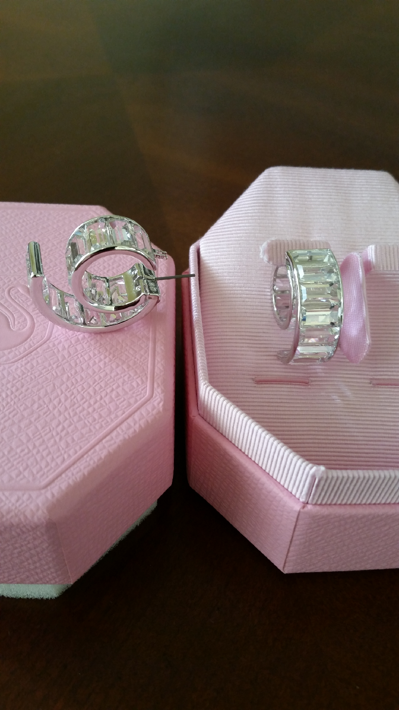 Swarovski Silver Earrings with Box