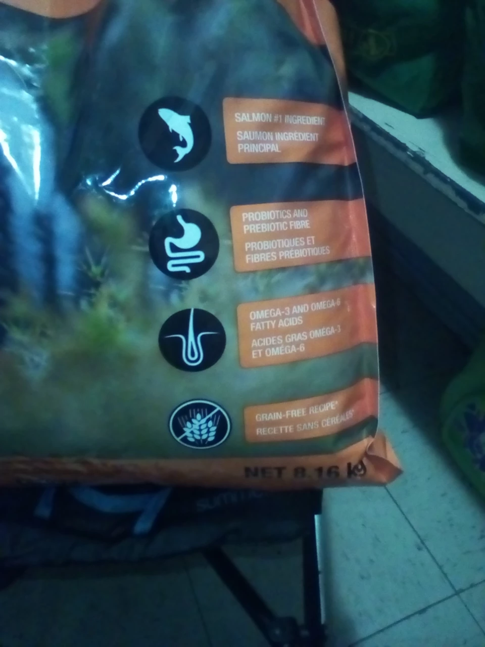 Kirkland Nature's Domain Salmon & Sweet Potato Cat Food - photo 3