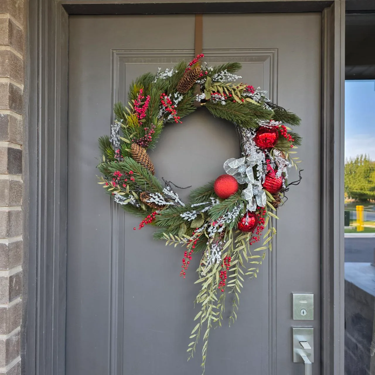 Christmas wreath for front door image indicator(4)