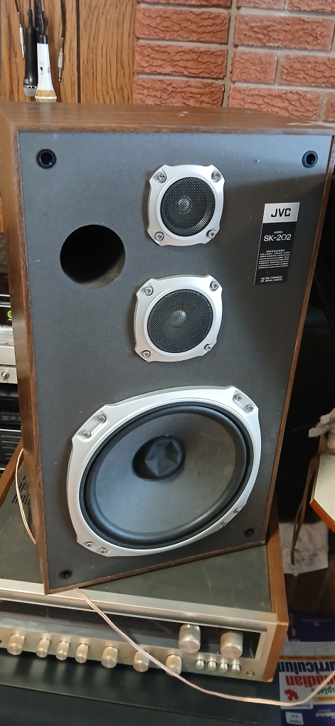 JVC SK-202 Speaker System