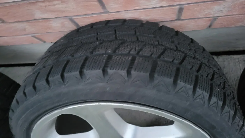 Bmw X5 winter rims and tires image indicator(4)