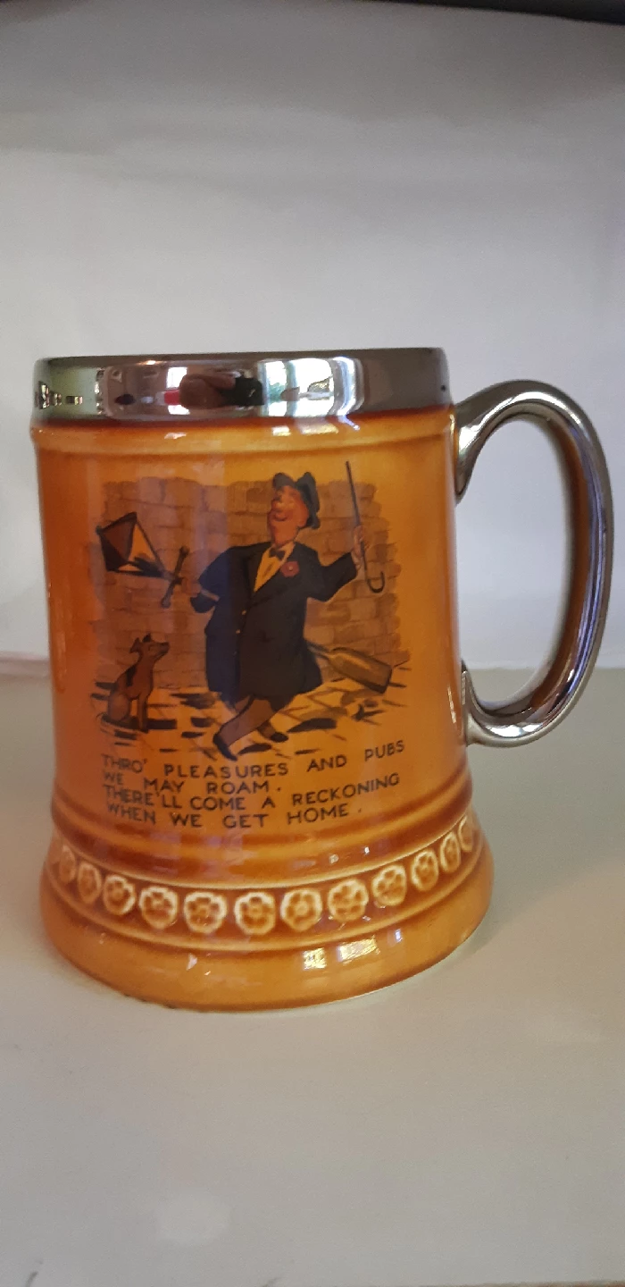 4 Vintage British Beer Steins - photo 5