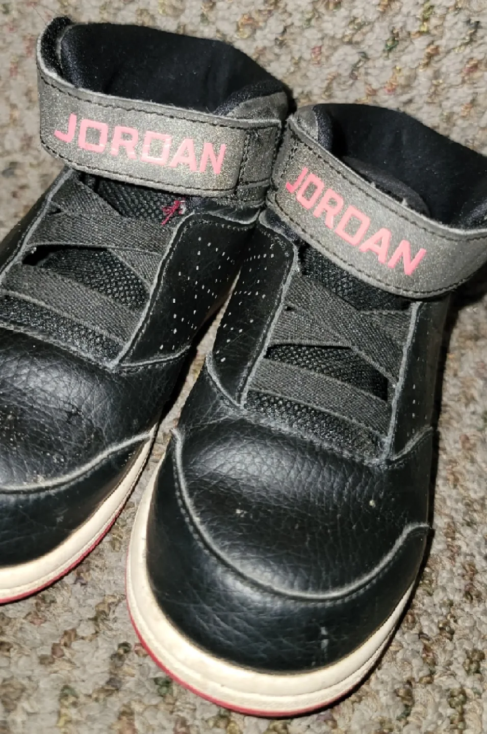 Jordan Kids' Sneakers - Black, Size 9 image indicator(3)