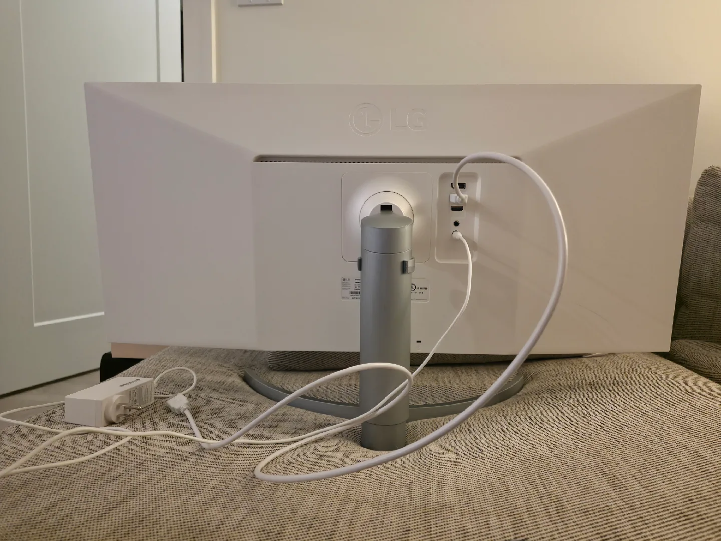 LG UltraWide 34WN650, a 34-inch monitor image indicator(2)