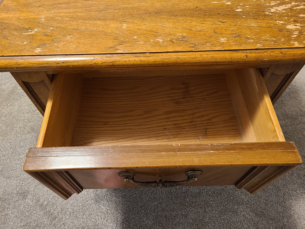 A Set of Maple Side Table with 2 Drawers - photo 5