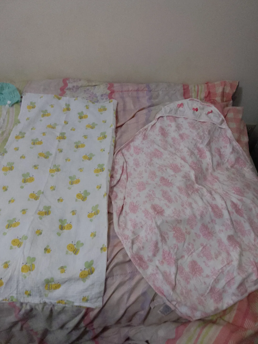 Baby Clothes & Accessories Bundle image indicator(3)