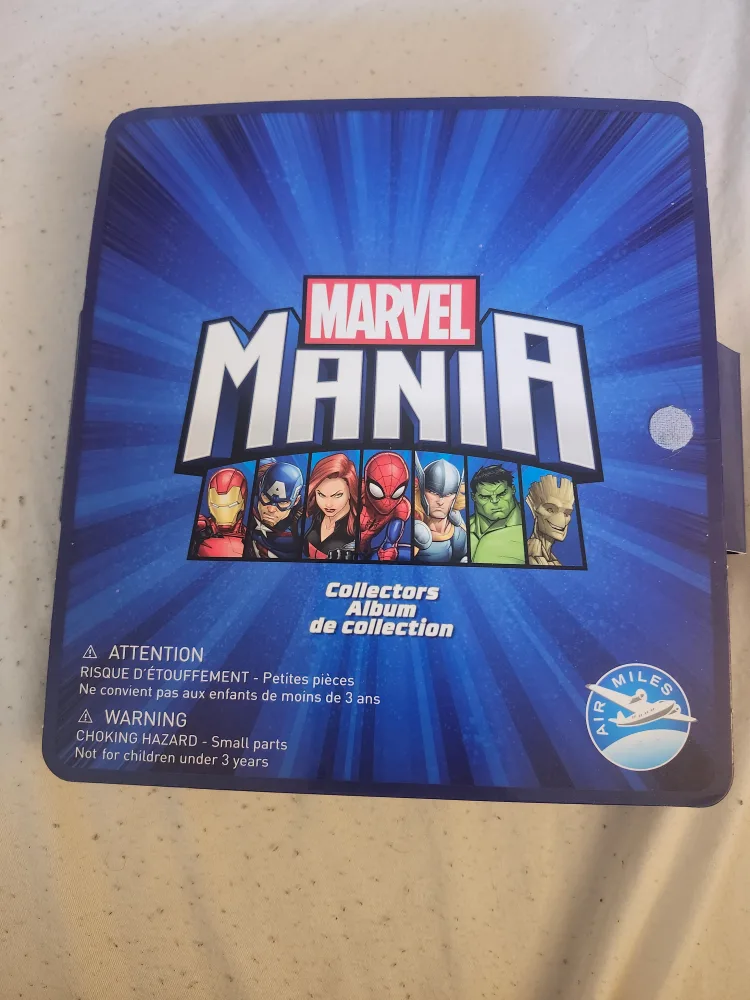 Marvel Mania Collectors Album with Figures thumbnail