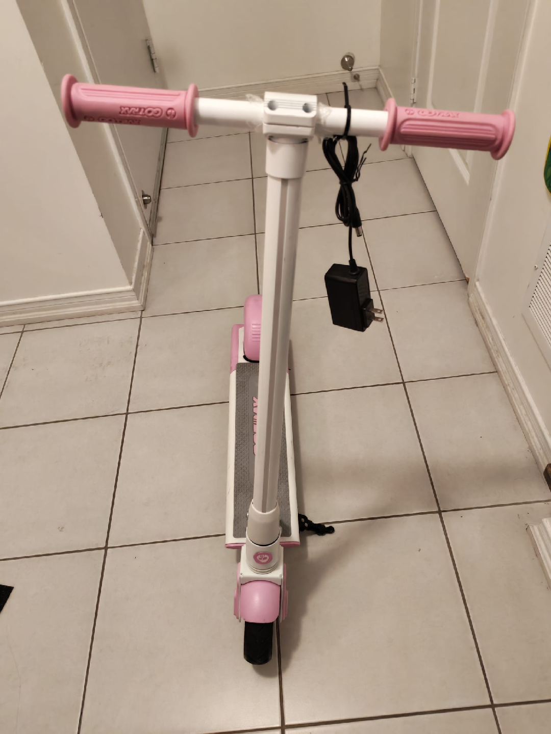GOTRAX Pink Electric Scooter - photo 4