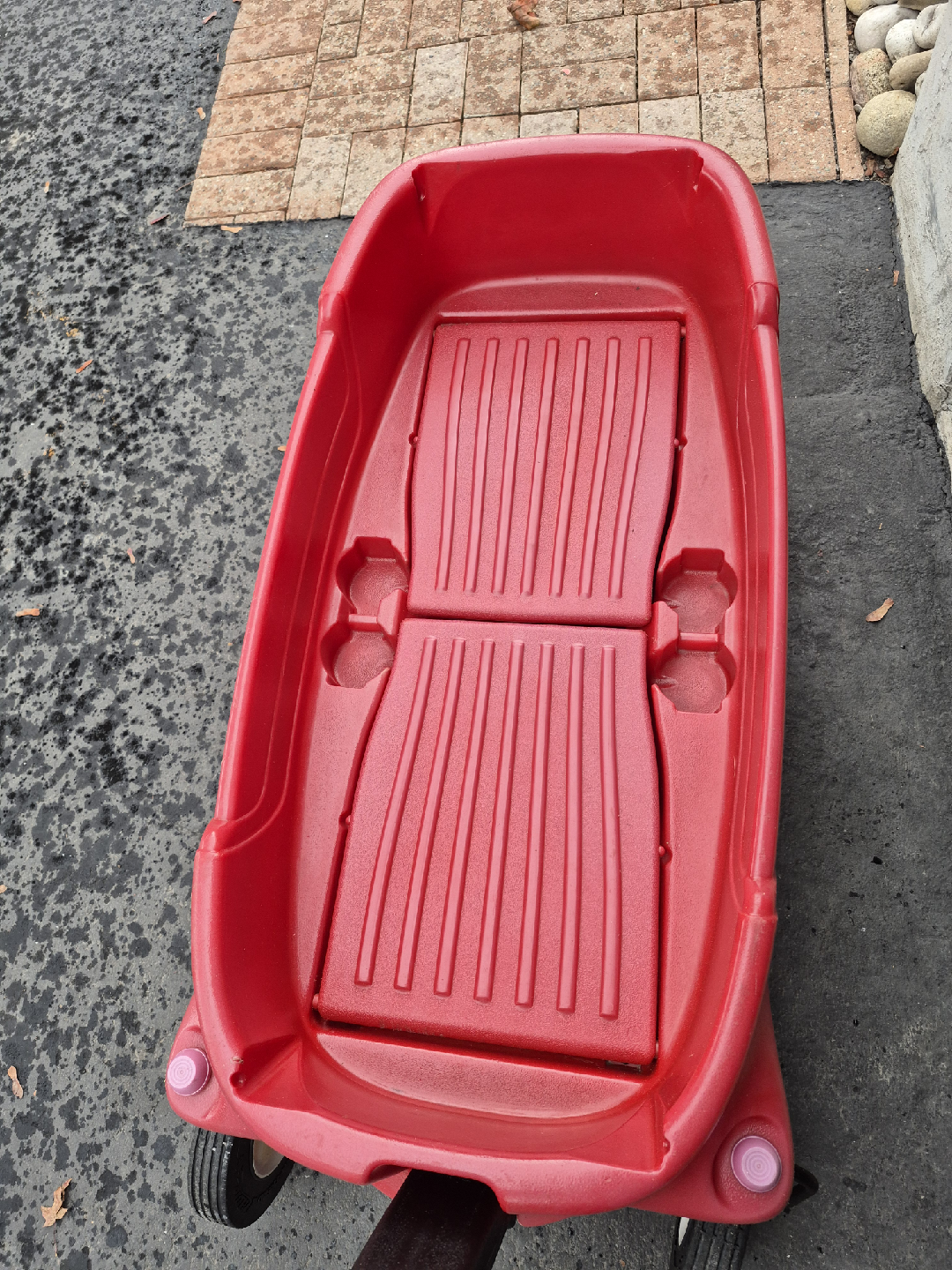 Amazing Radio Flyer Red Wagon with Seats - like *NEW* - photo 4