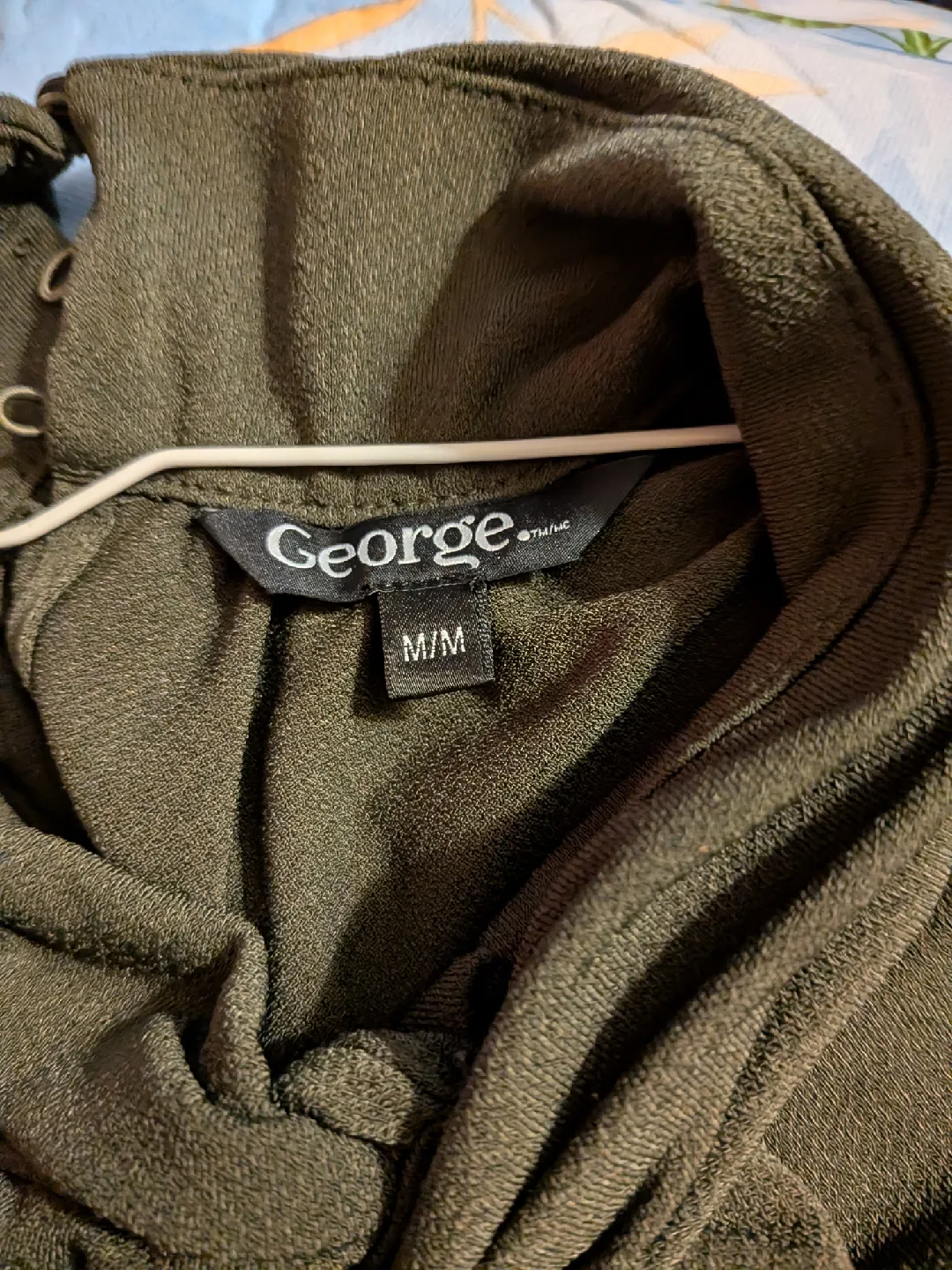 George Olive Green Sleeveless Top - Size M/M image indicator(3)