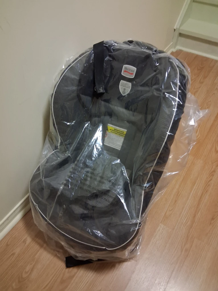 Britax Car Seat - Like New!