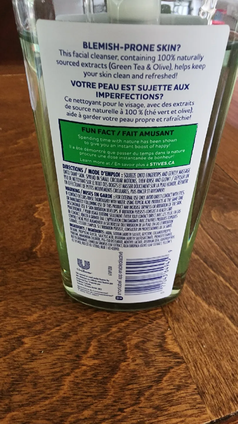 St. Ives Clarifying Green Tea Cleanser - 200ml image indicator(3)