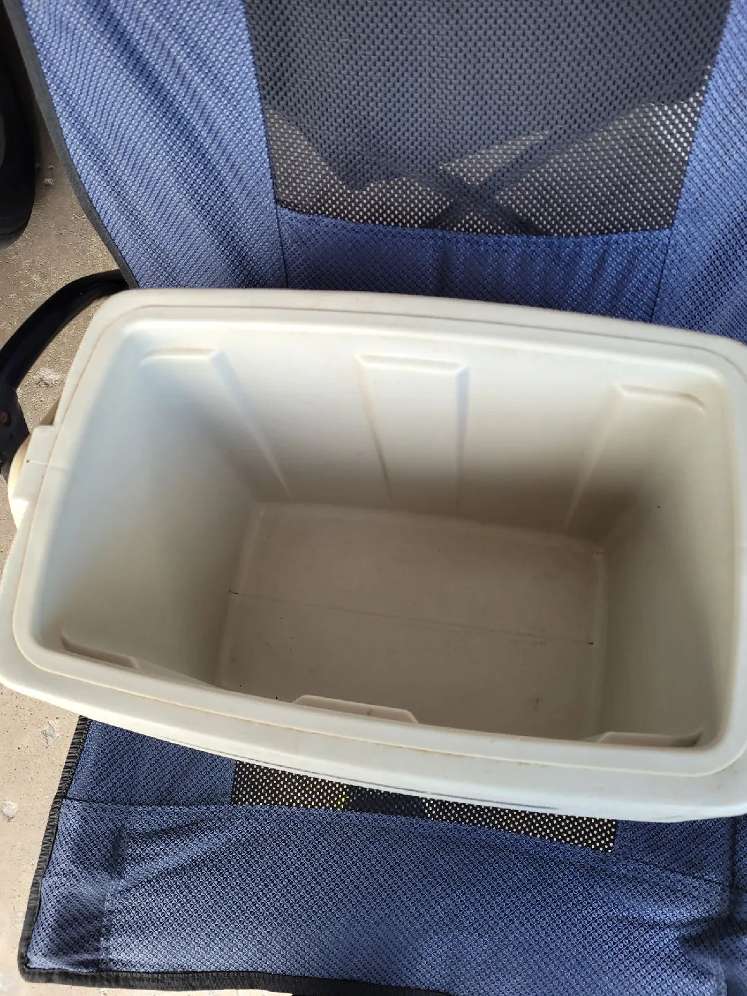 Coleman Personal 16 Cooler image indicator(4)