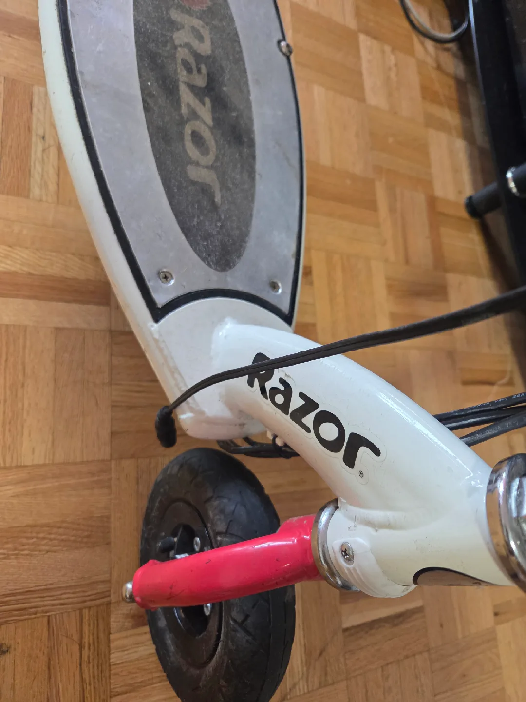 Razor Electric Scooter image indicator(2)