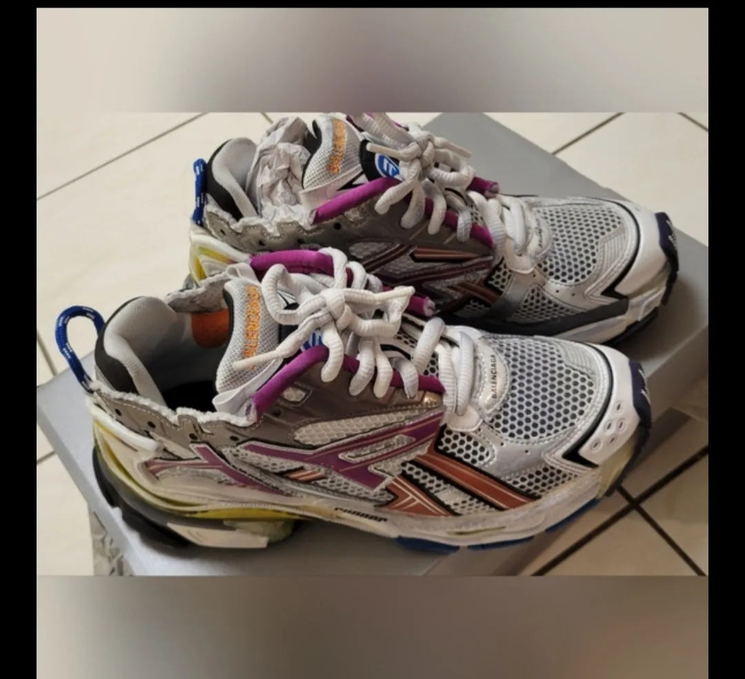 Balenciaga Runner Sneakers - Size 41 image indicator(5)