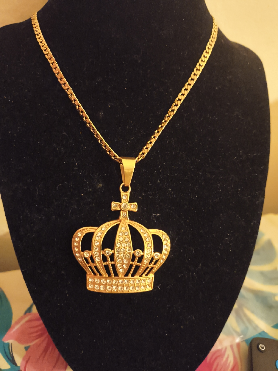 Gold Crown Pendant Necklace - photo 2