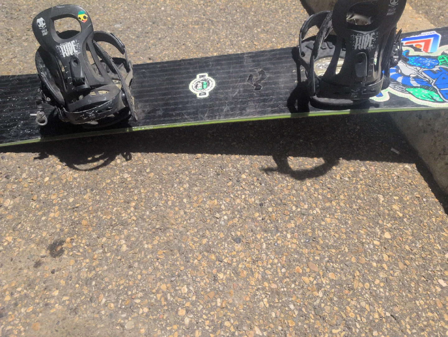 Ride Snowboard with Bindings image indicator(5)