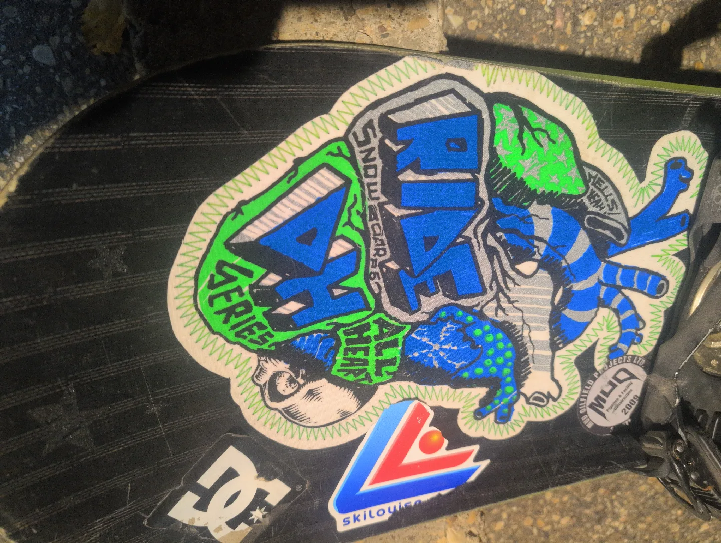 Ride Snowboard with Bindings image indicator(8)