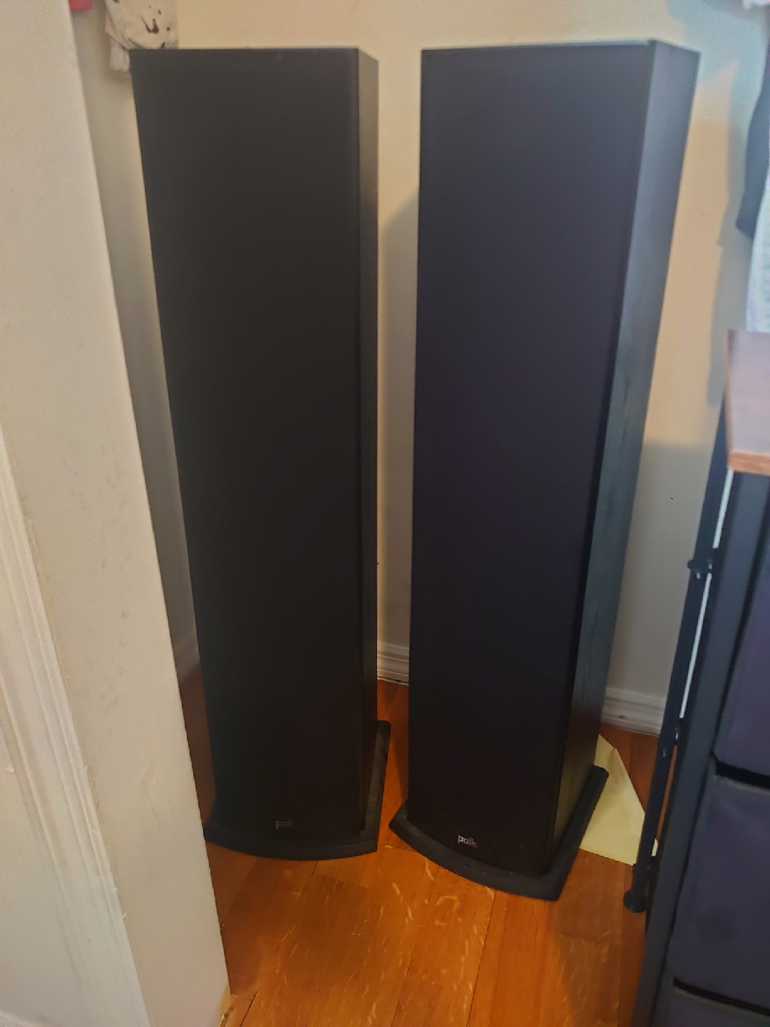 towel speaker with 100w sub (POLK)