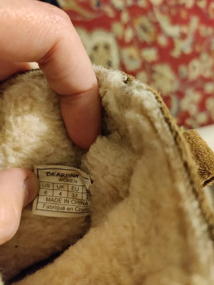bearpaw winter boots girls size 6 image indicator(8)
