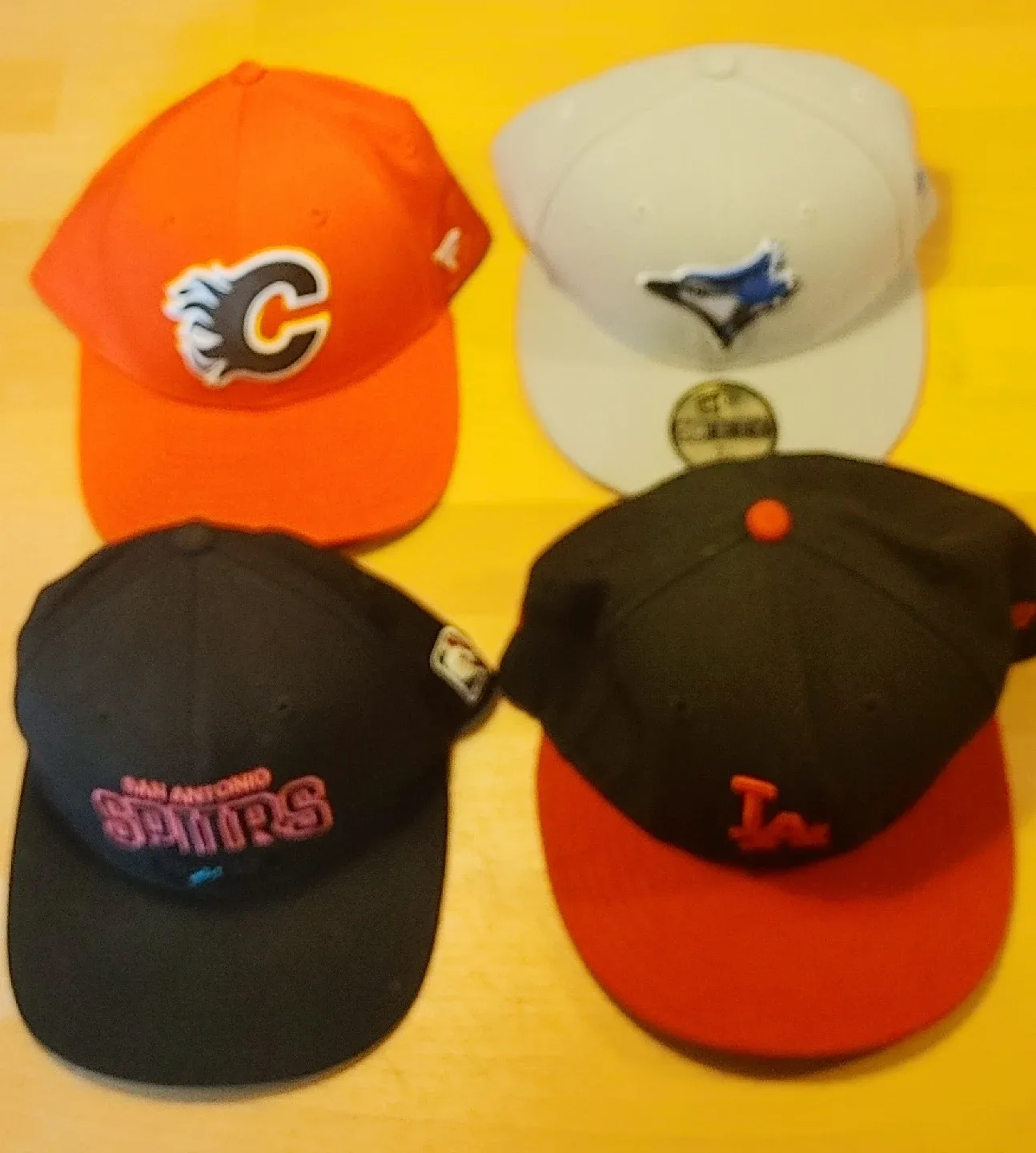 Assorted baseball capd image indicator(10)