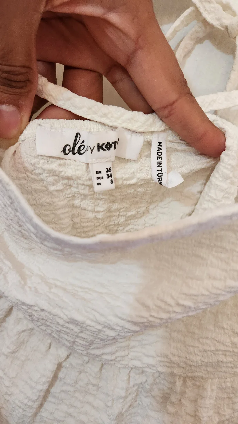 Olé by Koto White Strappy Tank Top - Size 8 image indicator(2)