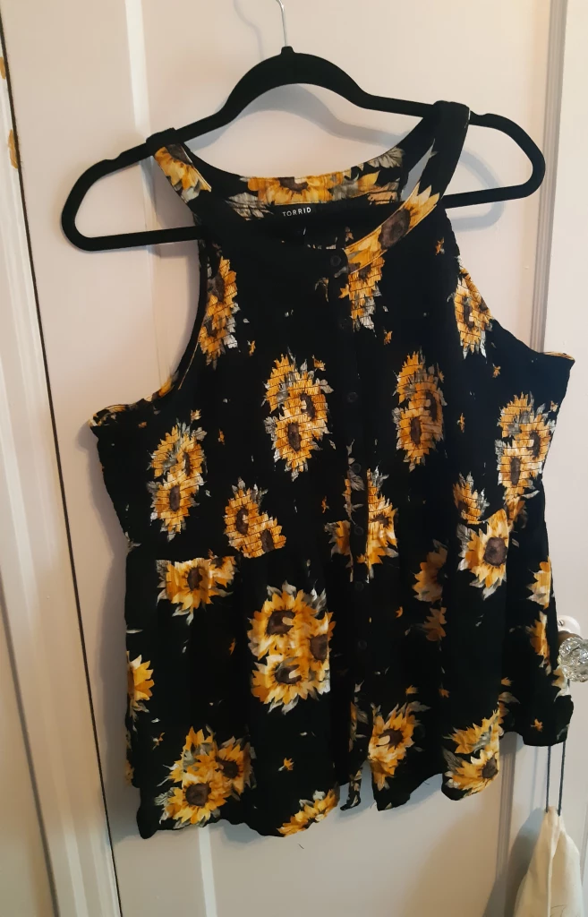 Torrid Sunflower Print Tank Top - Size 3