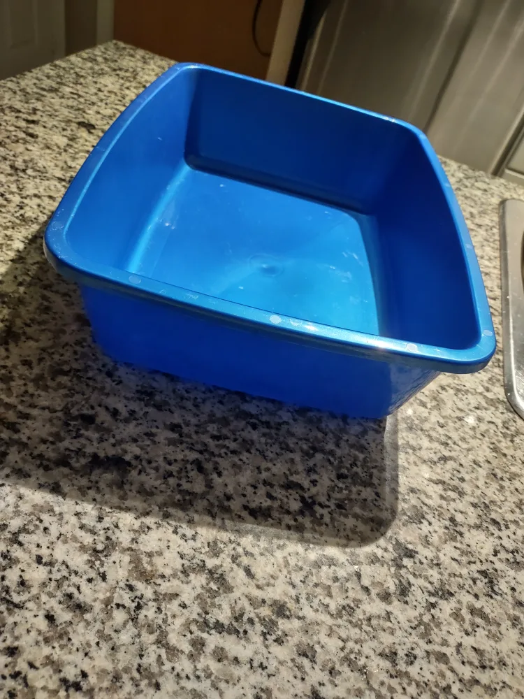 Blue Plastic Litter Box image indicator(2)