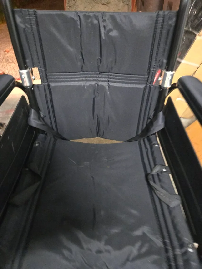 Black Transport Wheelchair image indicator(4)