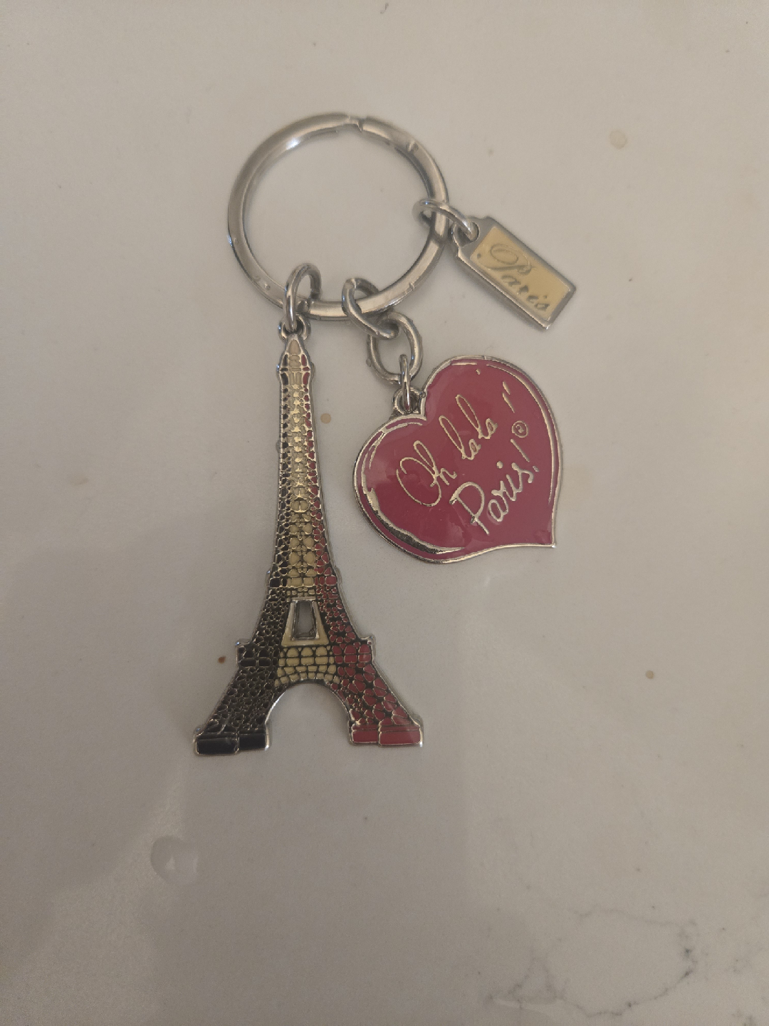 Keychains - Eiffel Tower, Snow White, Wooden Horse - photo 2
