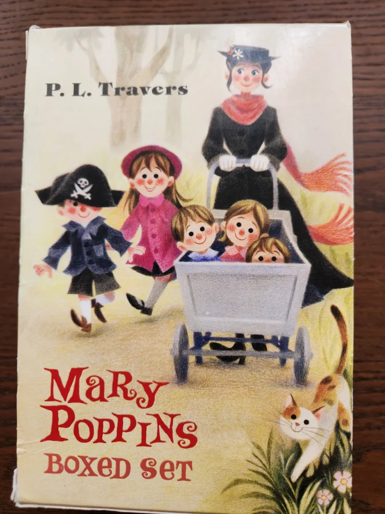 Mary Poppins box set (4 books) thumbnail